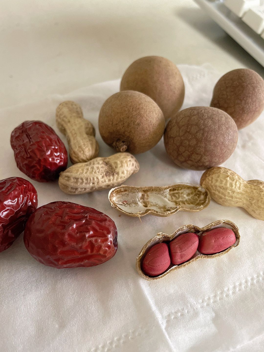 坚持每天3颗枣5颗干桂圆