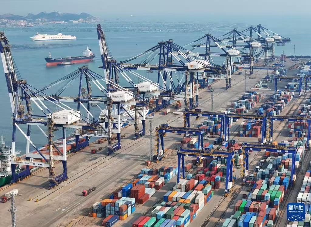 我们现在耐住性子不动手，原因还有一个！
那就是目前没有国家会对我们的经贸进行兜底