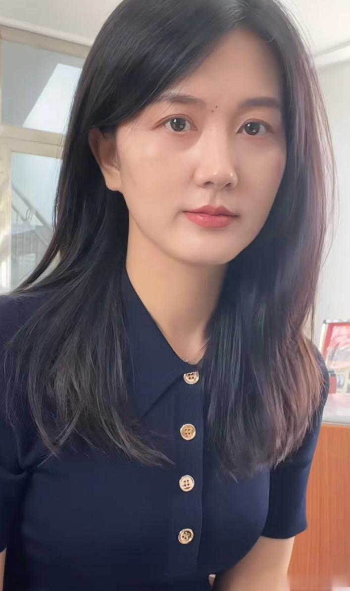 姐这气质怎么样？ ​​​