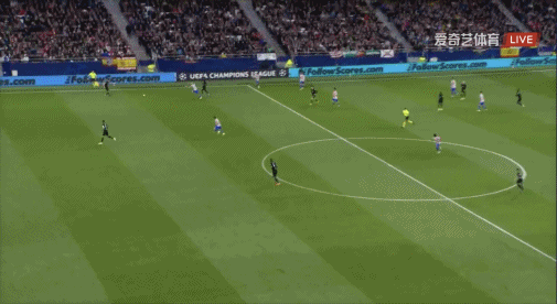 第14分钟，马竞取得第三粒进球，金斯基再次出现失误 