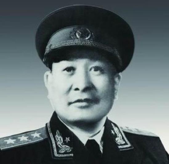 1944年，新四军一名司务长，因贪污几十元被判处死刑，军区政治部主任钟期光得知后