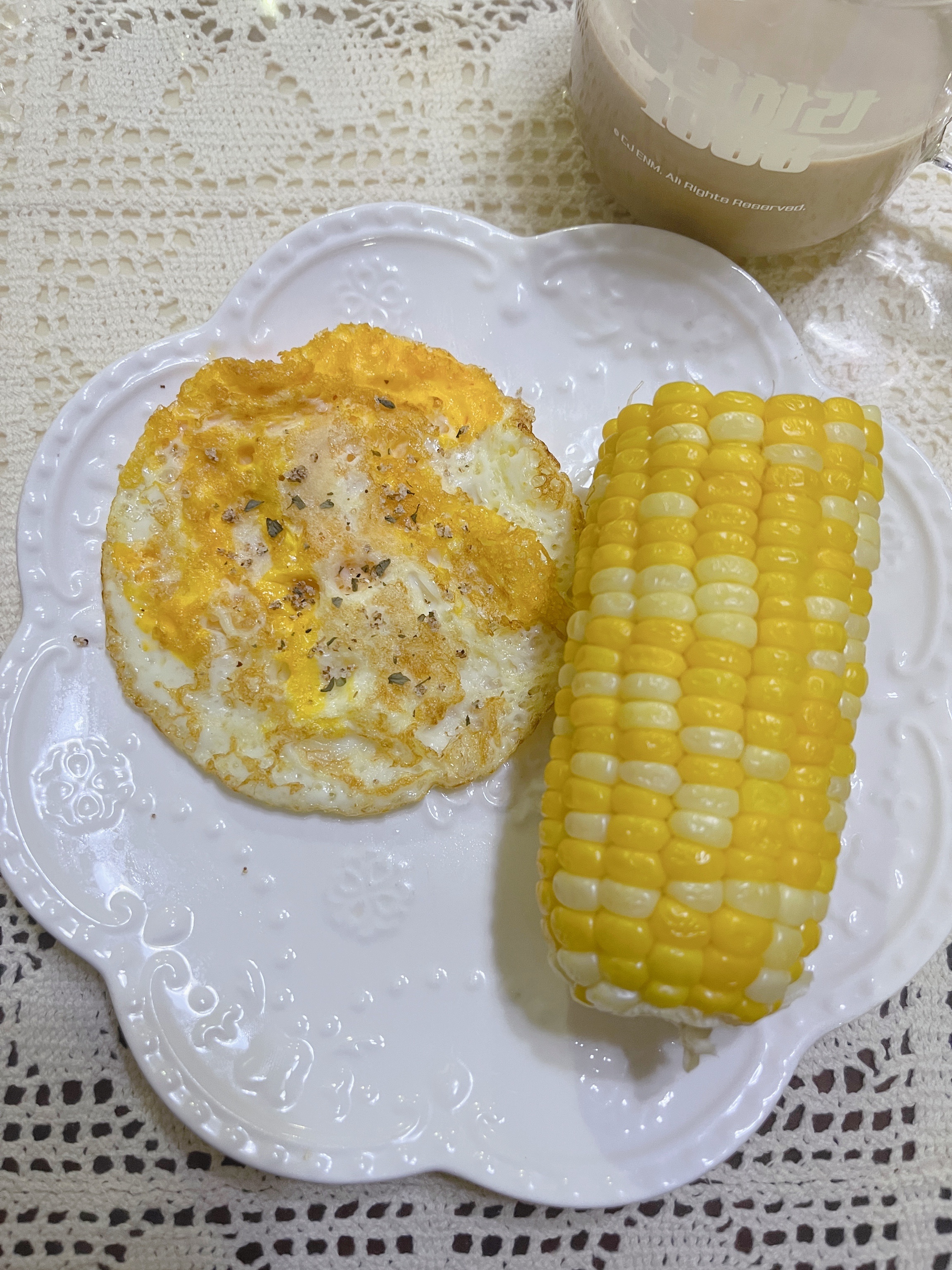 6点半就起床了到现在才吃早饭(๑•̀ω•́๑)🥣我白天好像也没吃多少东西而且我