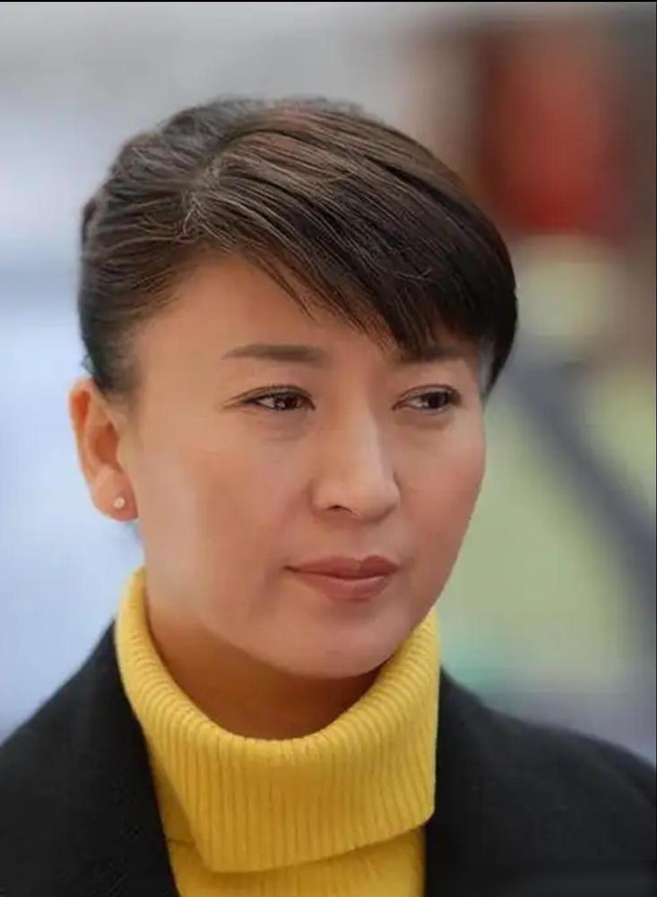 真当钱是纸折的？赵本山这老头儿在《刘老根6》临门一脚时居然掀了桌子。

全组人眼