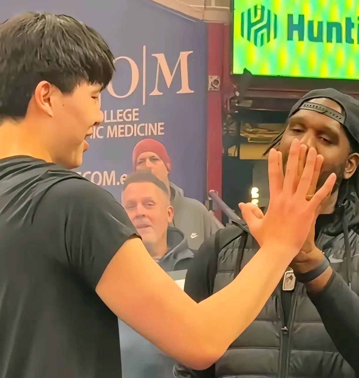 杨瀚森是矫情吗，怎么坐个飞机都喊累？

杨瀚森刚飞了3800公里，到发展联盟打了