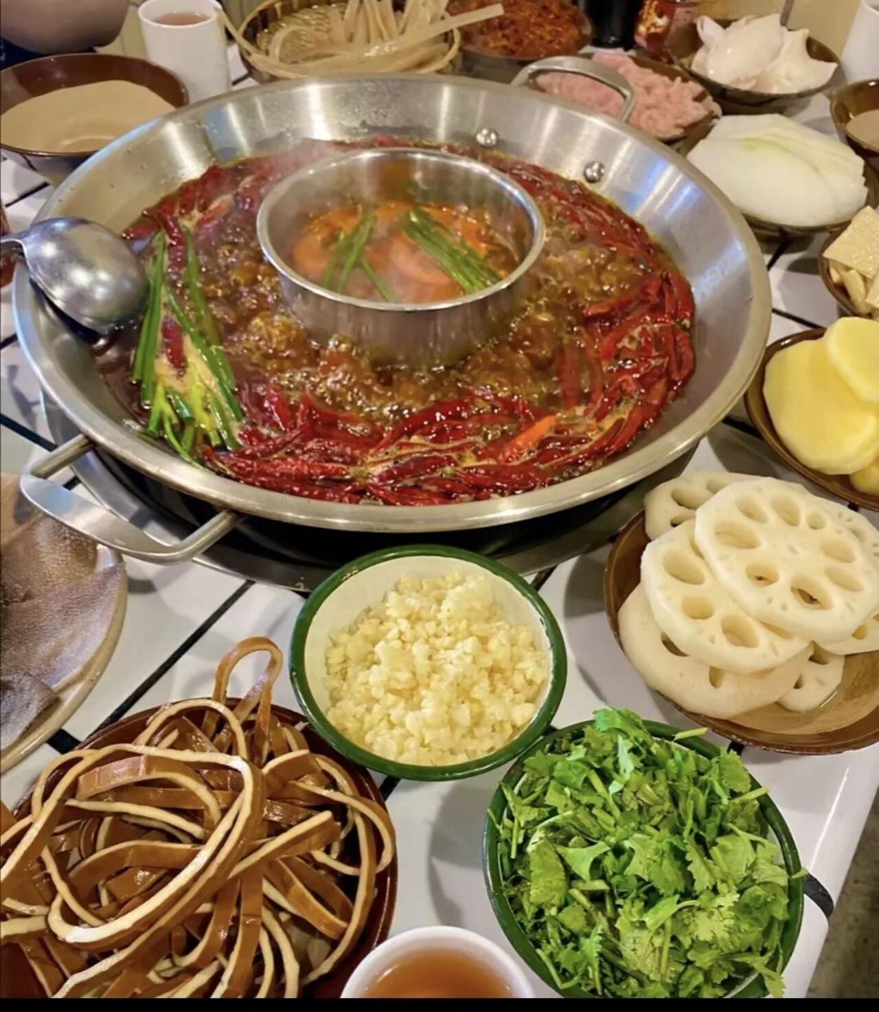 再旅欧洲28—饮食文化

 文/安成立
2026.5.28
 
饮食文化，是人类