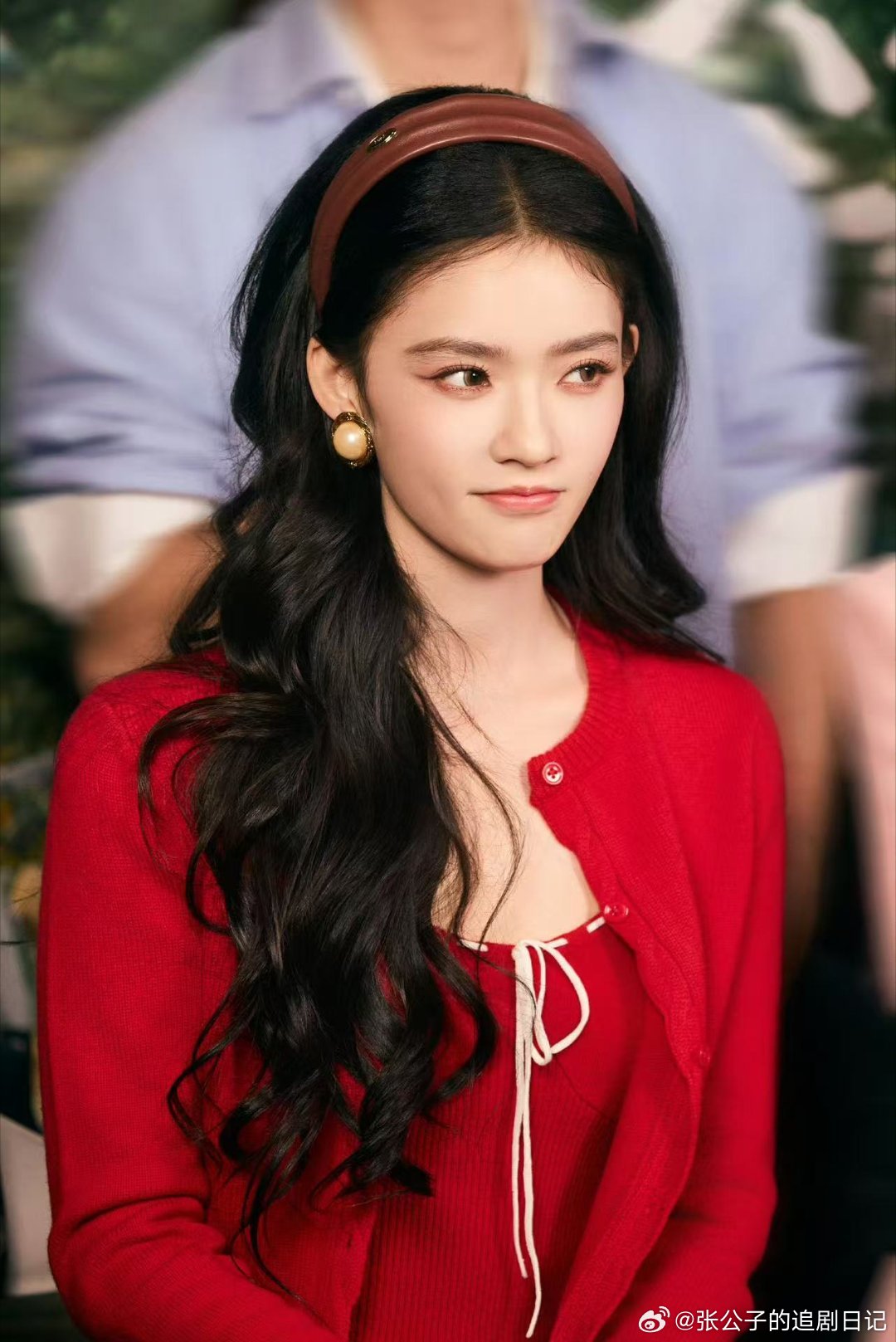 林允跳舞镜头被林允跳舞美到！《冬去春来》这个镜头太绝，简单穿搭跳出满满元气，灵动