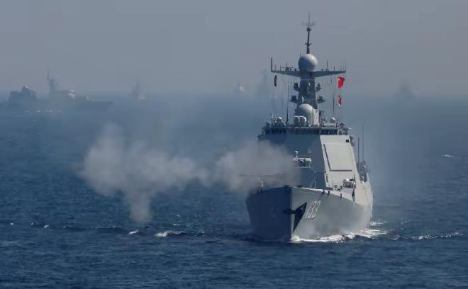 你做初一，我做十五！日舰过航台海两天后，052D冲向横当水道

4月17号，日本