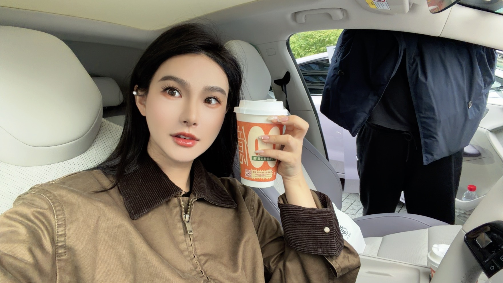 早早早[微风]睡了8小时，满格复活！！！开始智驾的一天喽～  ​​​