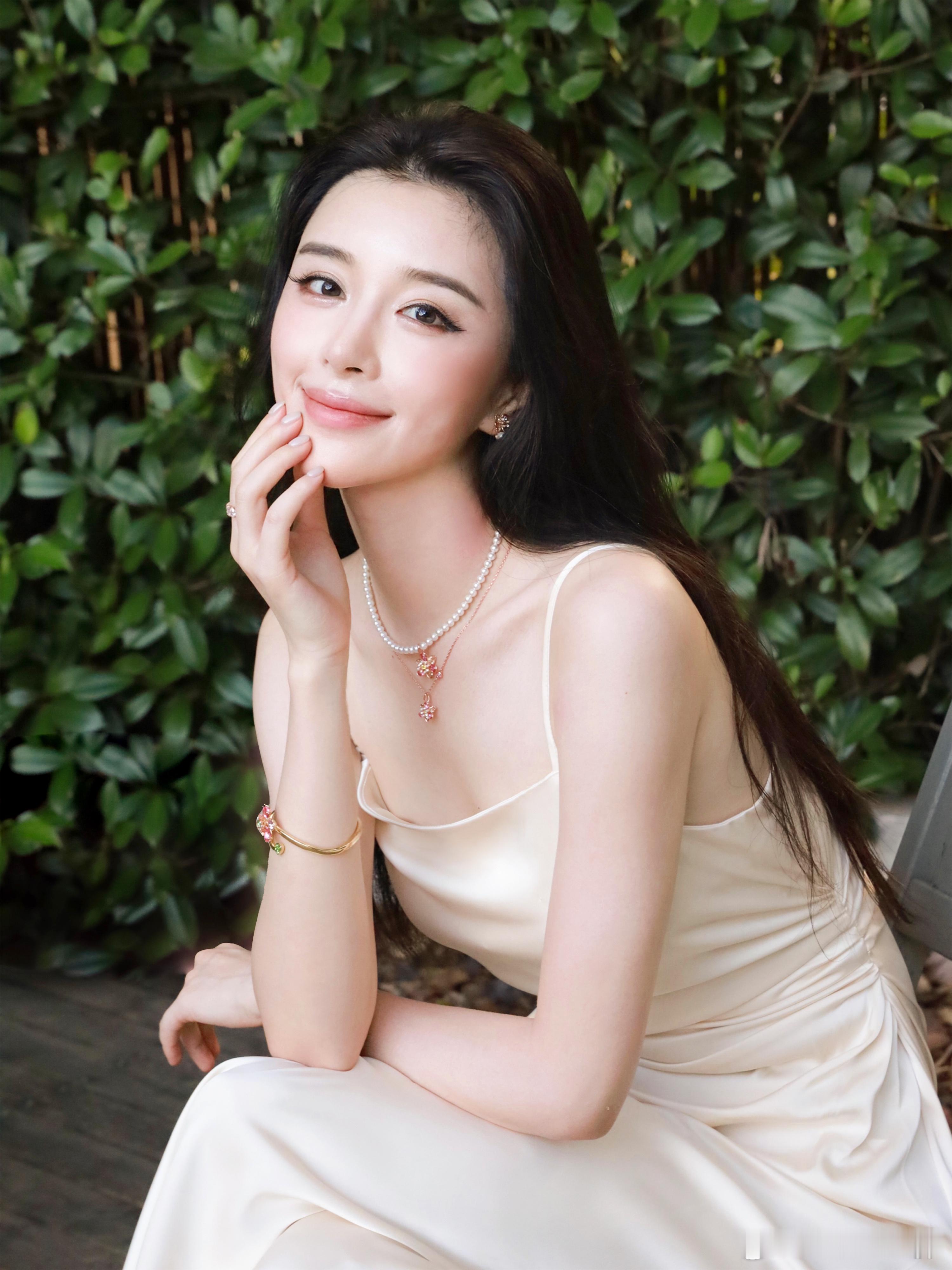 品牌方：给我笑啊，笑啊……[淡淡的][淡淡的] ​​​