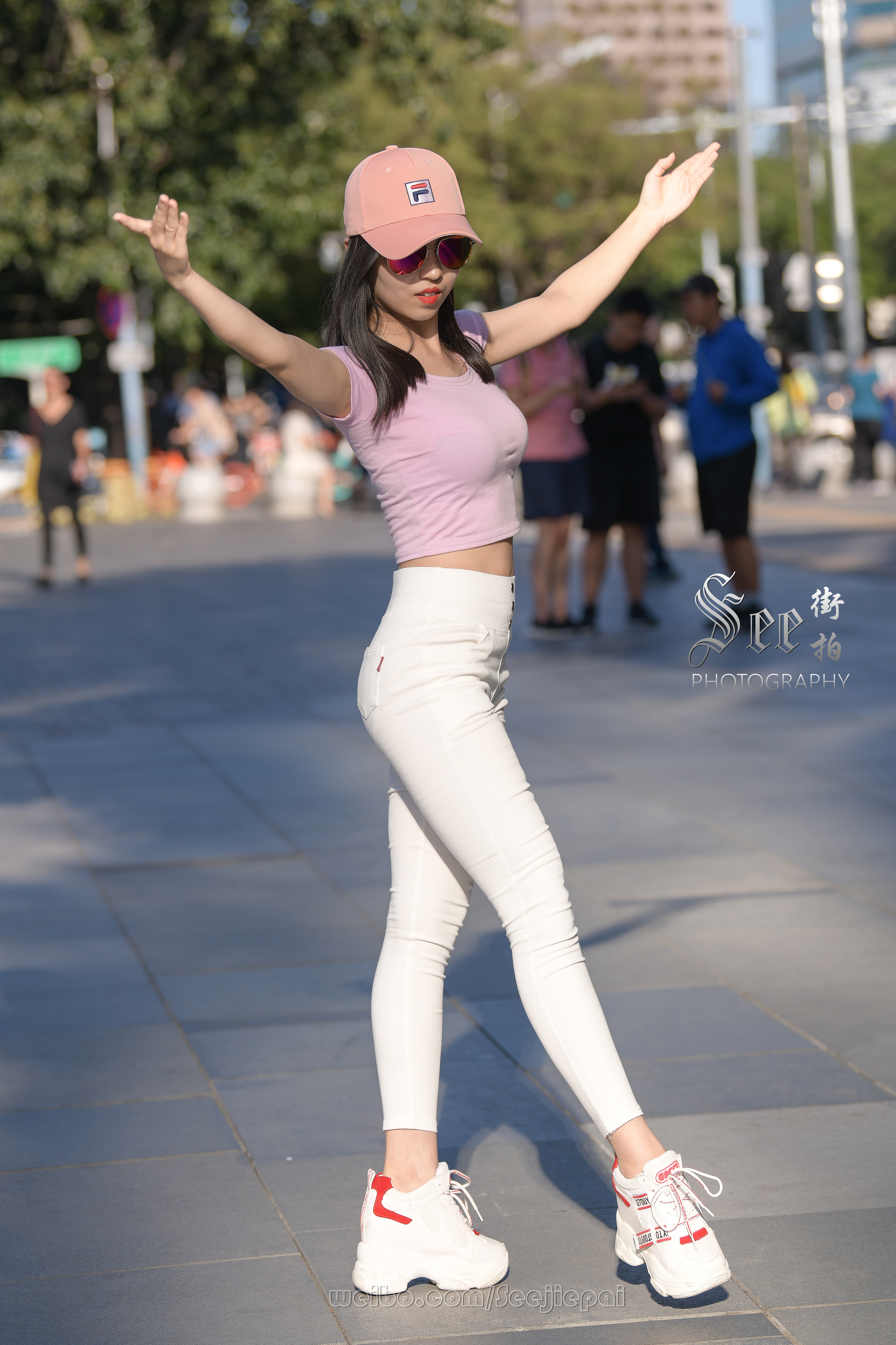 气质好身材舞蹈美女~~ ​​​