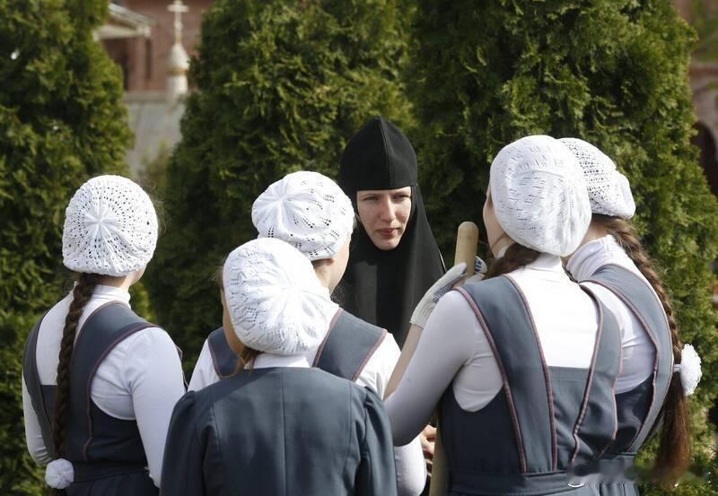 十字架下的“战斗单位”：俄罗斯“间谍修女”渗透瑞典 海外新鲜事莉莎白修道院（St