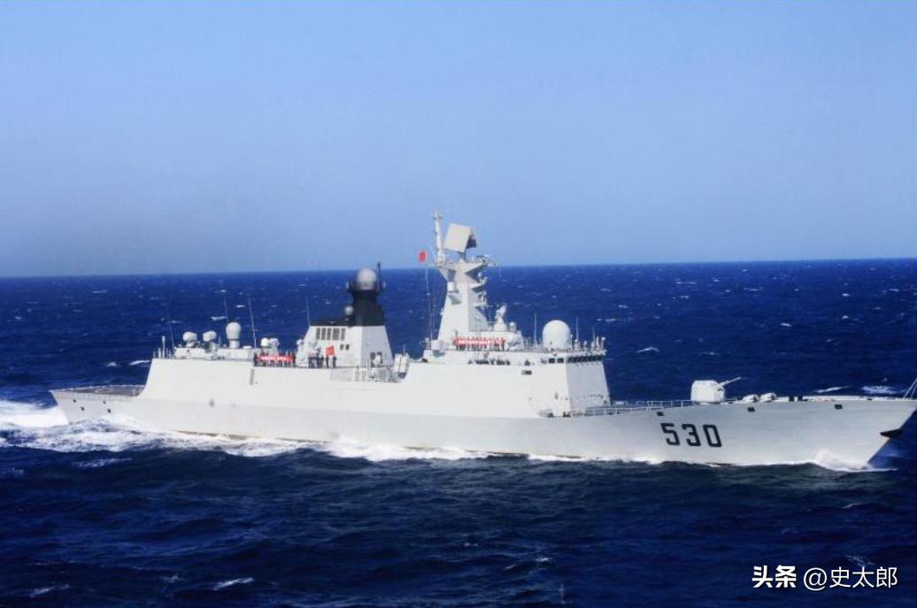 2010年11月18日，阿拉伯海海域风高浪急，中远航运“乐从”轮满载货物，按既定