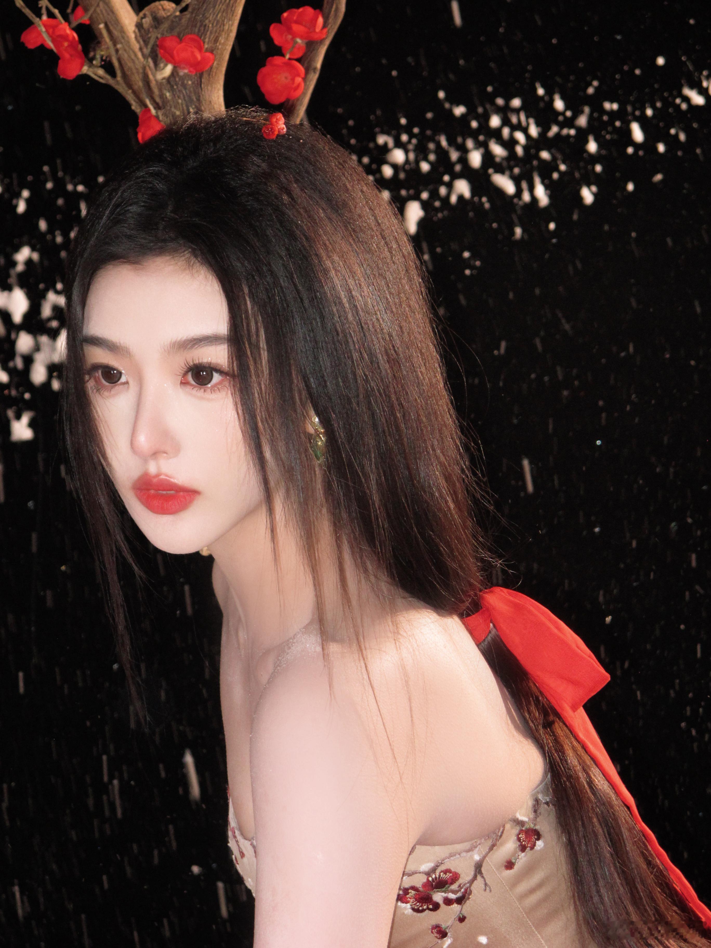 孔雪儿   在复制粘贴的时代，你是手写的诗