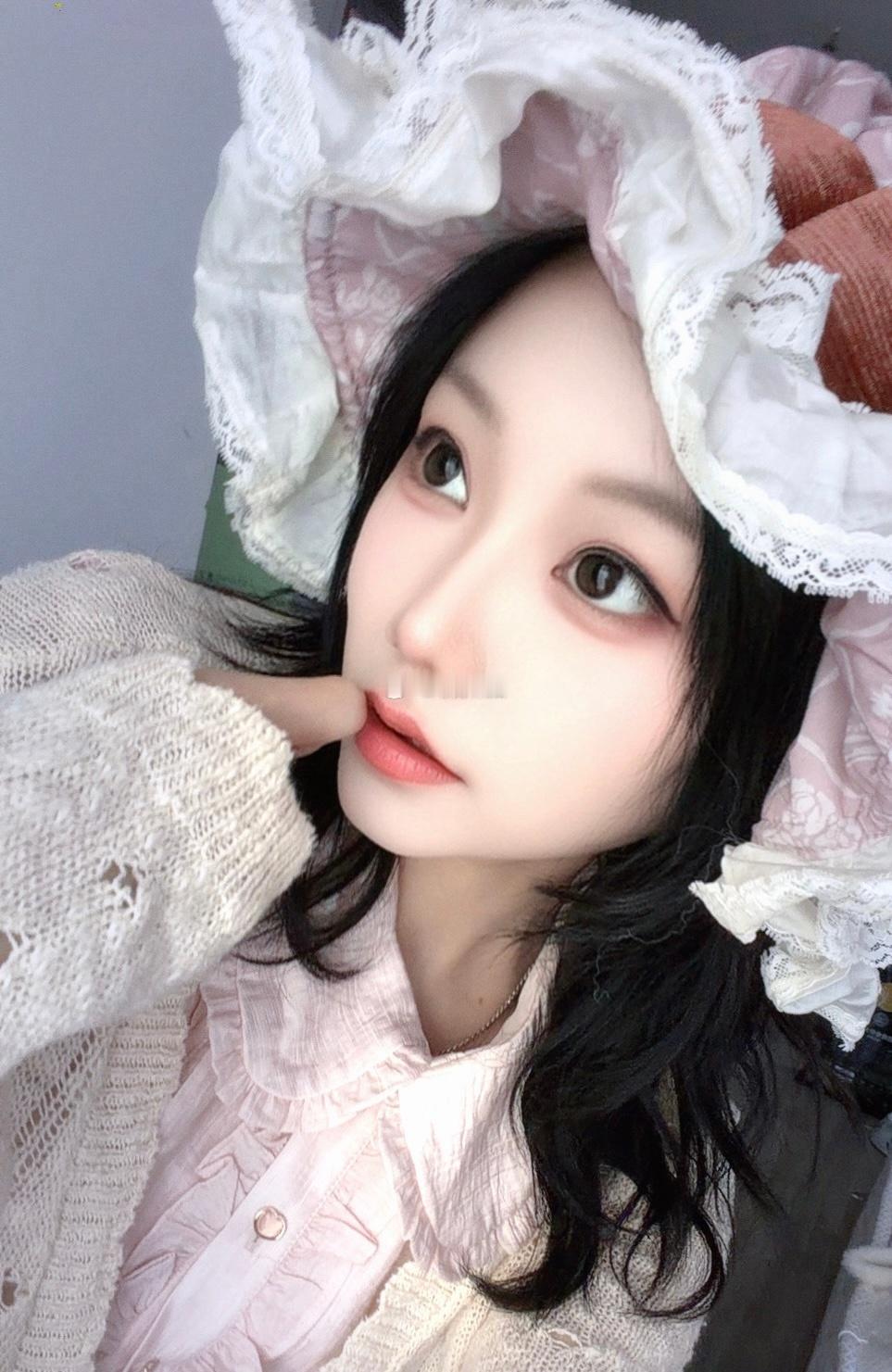 🌼👒 