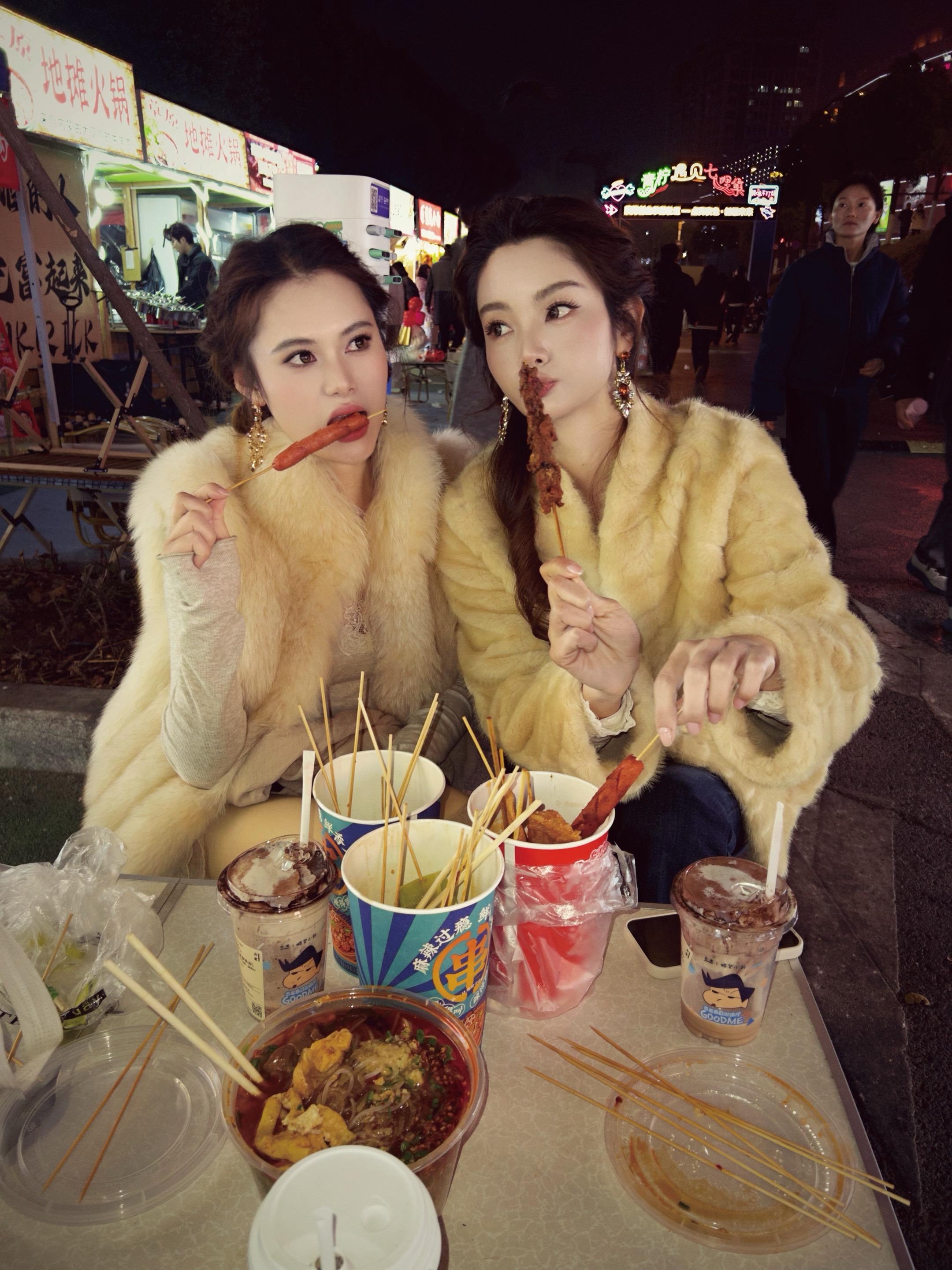 几百块的漂亮饭比不过十块钱的路边摊