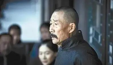 张作霖做事很讲究规矩，在饭桌上也不例外。他在饭桌上制定的两个规矩，让张学良多年以