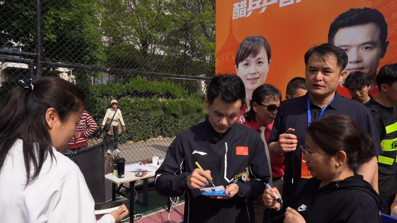 乒乓球体育综艺首登太原 非常赞，现场看到了世界冠军，🐂 