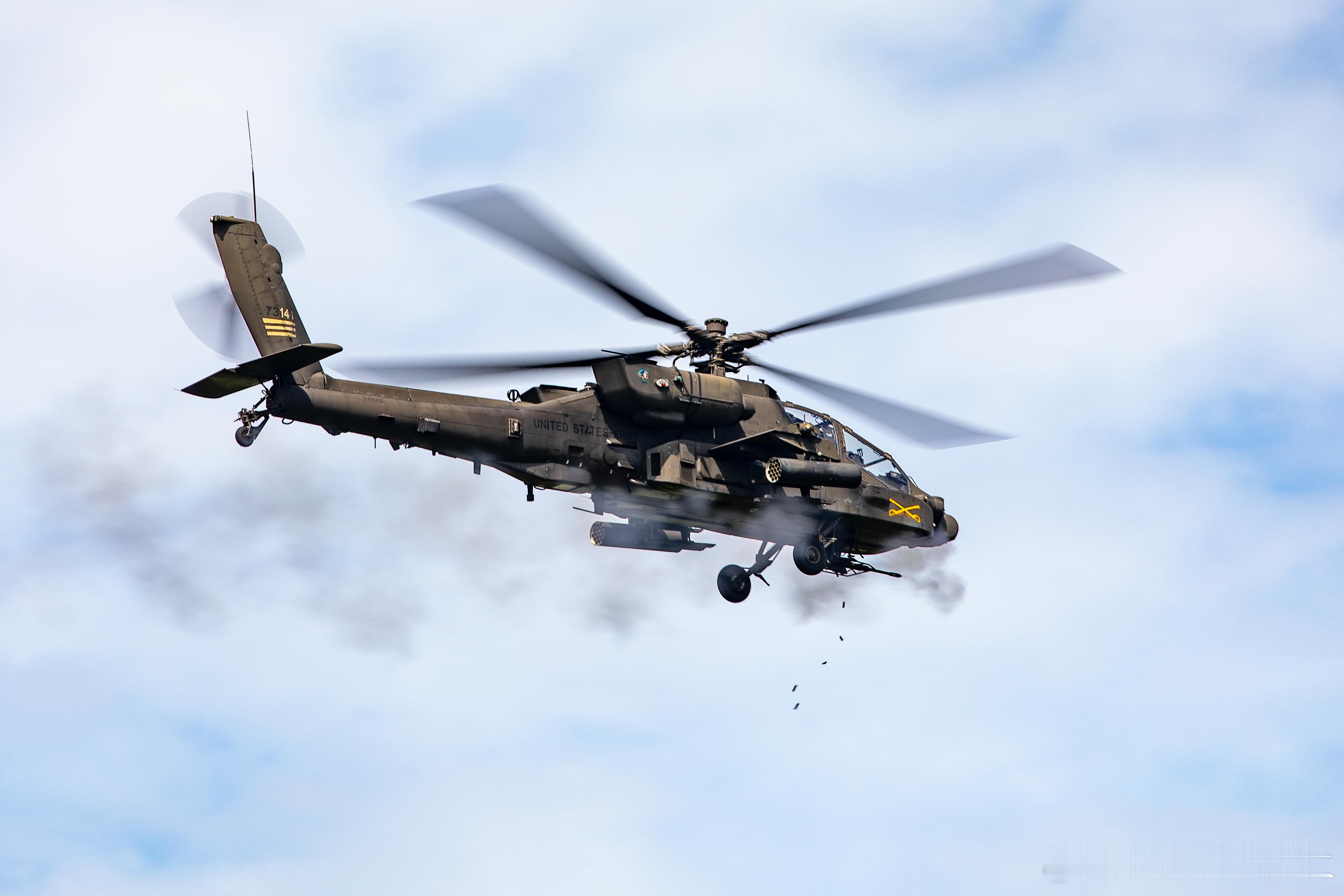 【兵器欣赏：桌面兵器   ​​​美国陆军 AH-64E “阿帕奇卫士” 武装直升