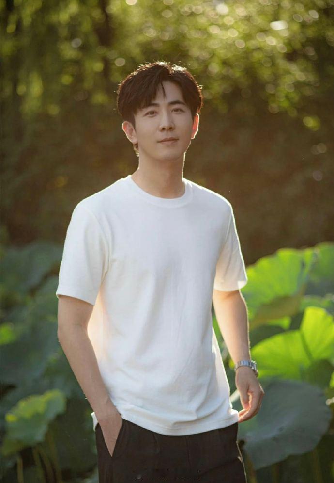 李川面试过气象局青岛里院喜剧节 李川太有料了！在喜剧节论坛上，他自曝曾去气象局面