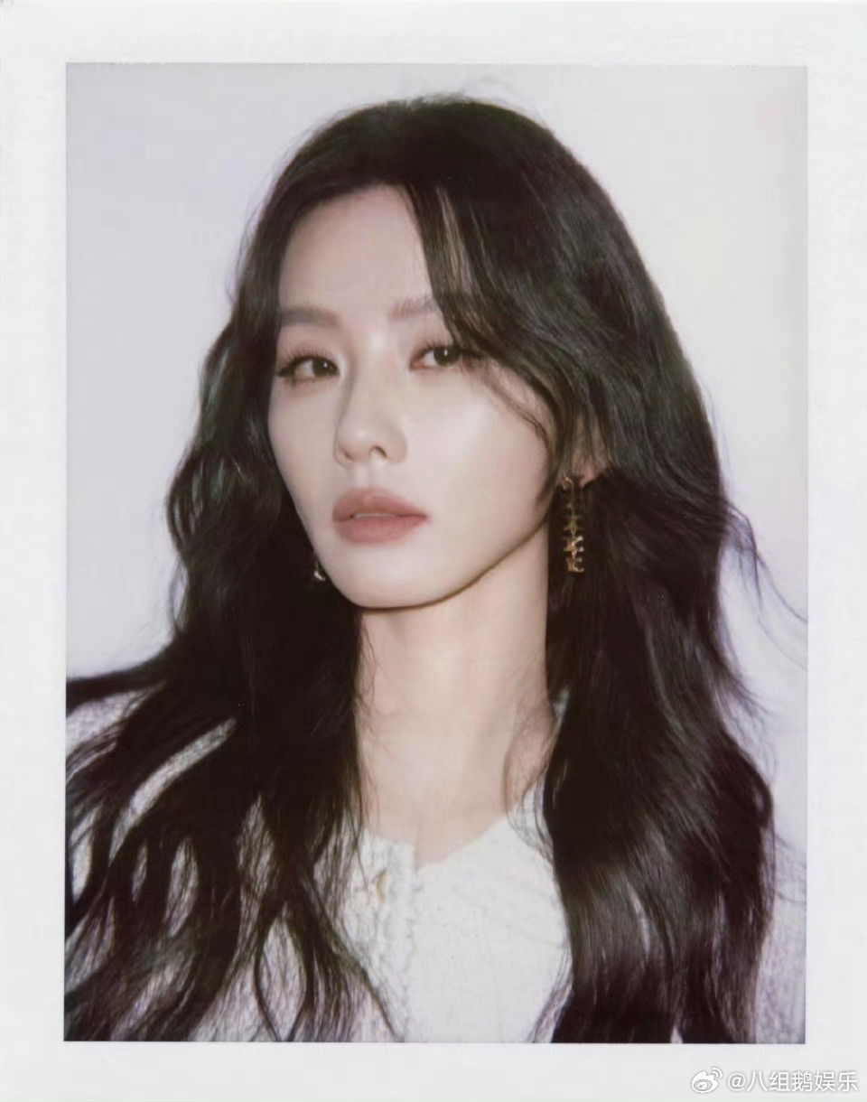 刘诗诗拍的撕拉片 这次新片她不再只是那个温婉如玉的古装美女，而是大胆挑战了一个极