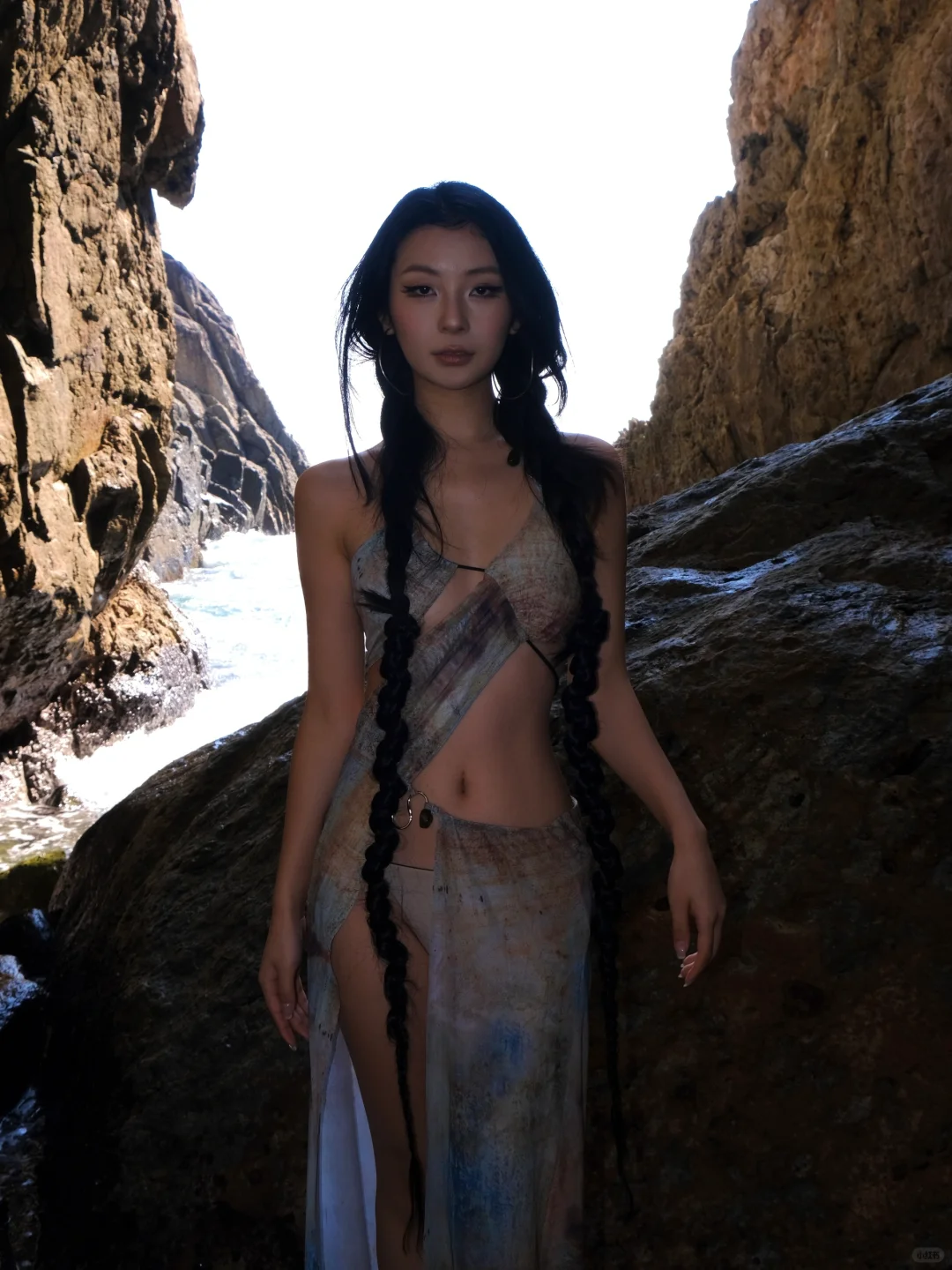 岩谷精灵，海的女儿