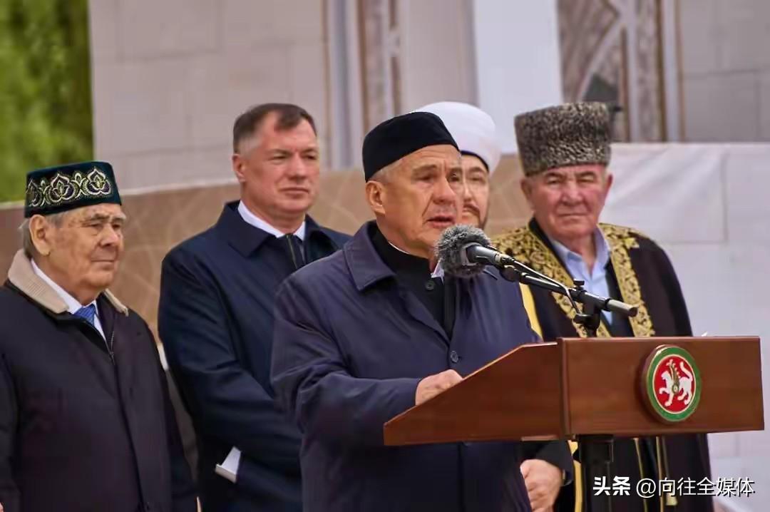 千里奔袭酿成悲剧！无人机直击俄腹地宿舍楼，9名平民遇难，战争边界彻底模糊
 
关