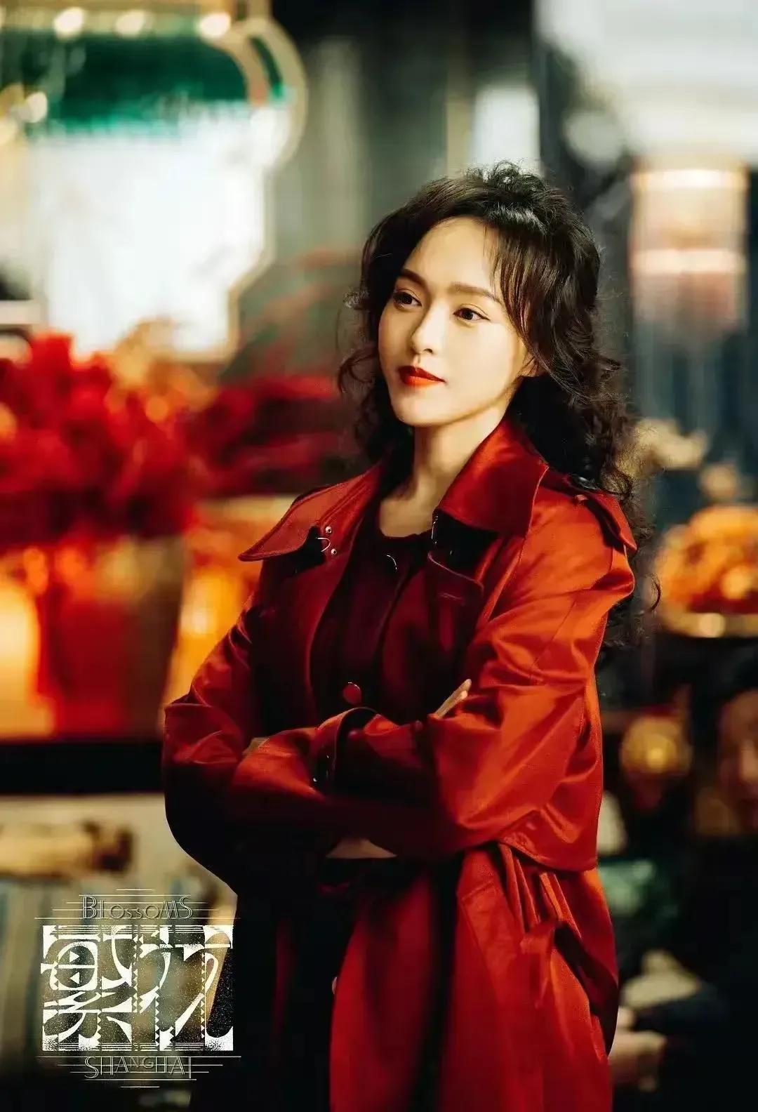 《繁花》中的一句经典语录：

“天气不会一直好下去的，人不会一直吃上风的，哪里有
