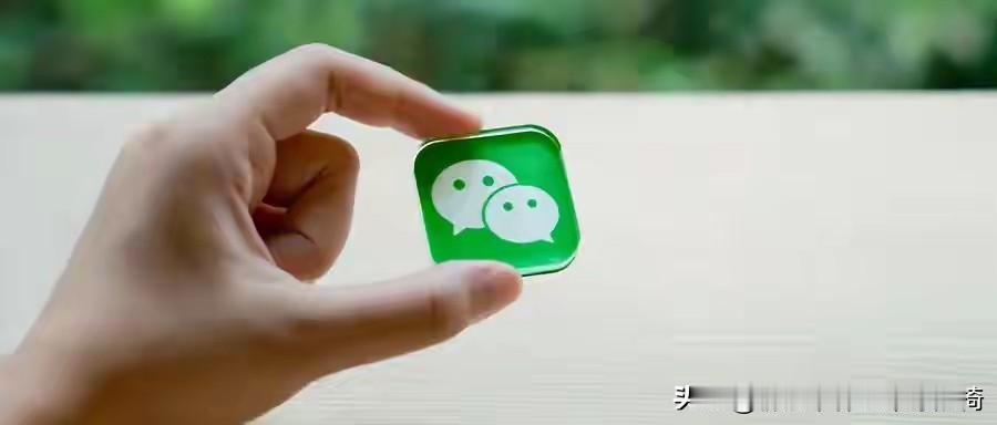 外婆的微信“轰炸”与我的QQ吐槽[笑哭][笑哭][笑哭]
 
我正趴在QQ上跟搭