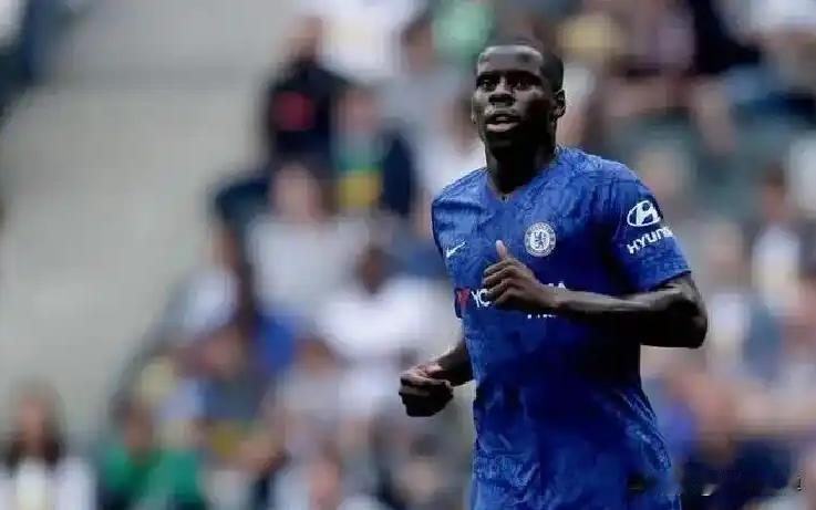 拒绝祖玛只是开始，泰山盯上的这位“黑又硬”，才是后防答案