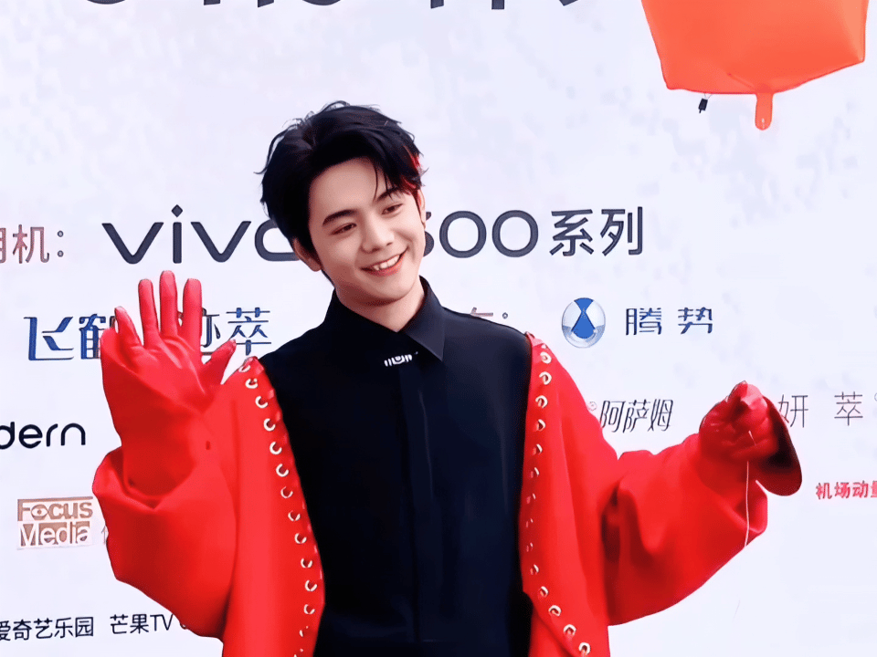 本周我完成了连续7天铁粉打卡，与的铁粉值额外增加1分！ 