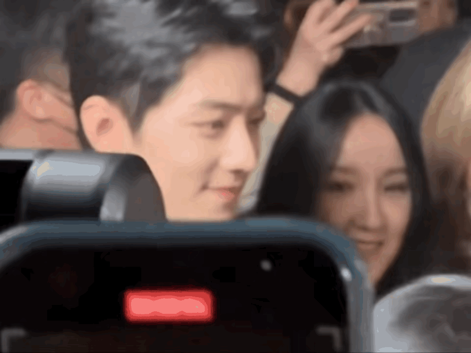 我绝对不会相信肖战会看上他的经纪人的， ​​​