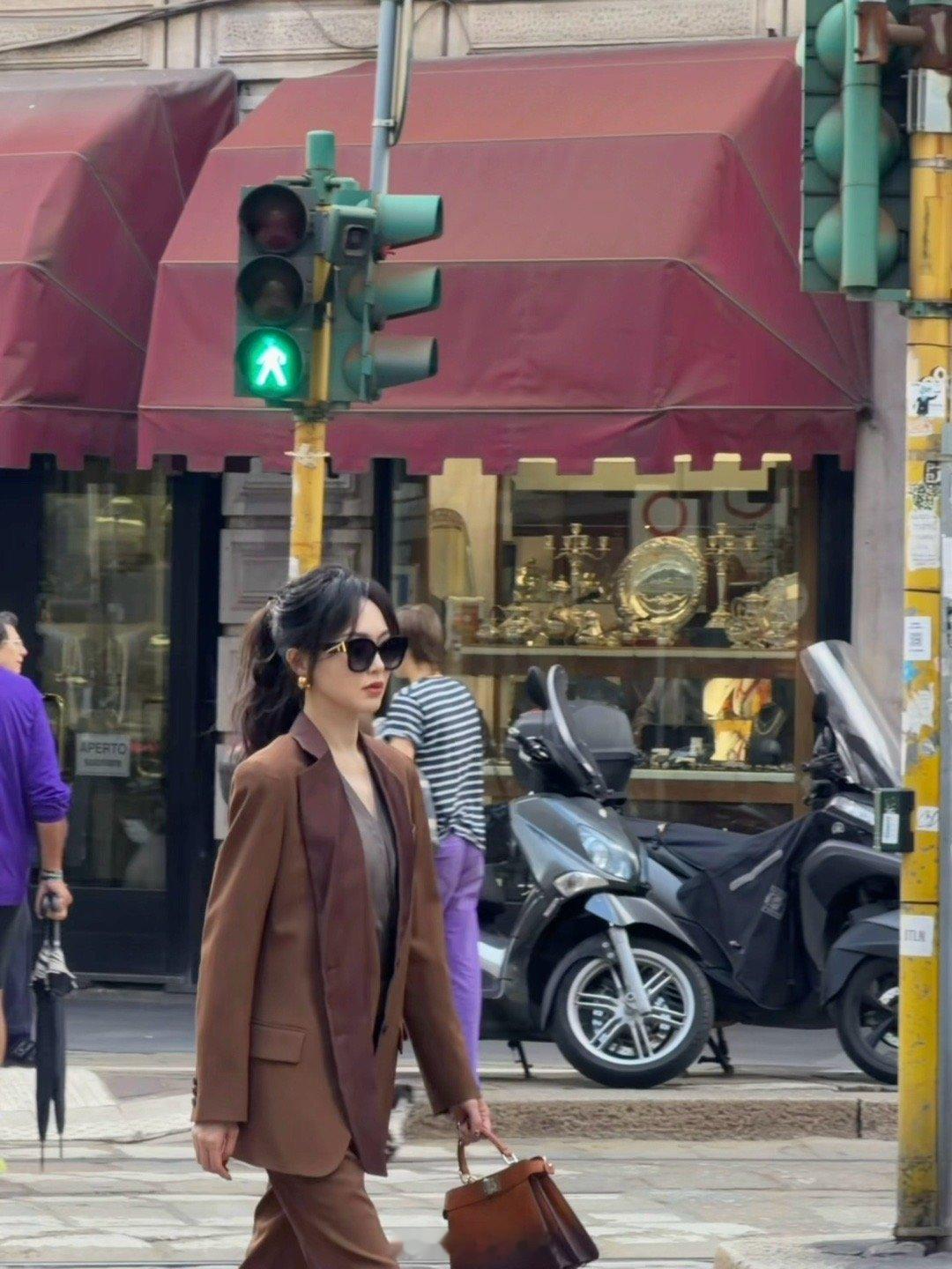 唐嫣[舔屏][爱你][爱你][爱你][色][爱慕][色][爱慕][色][色][色