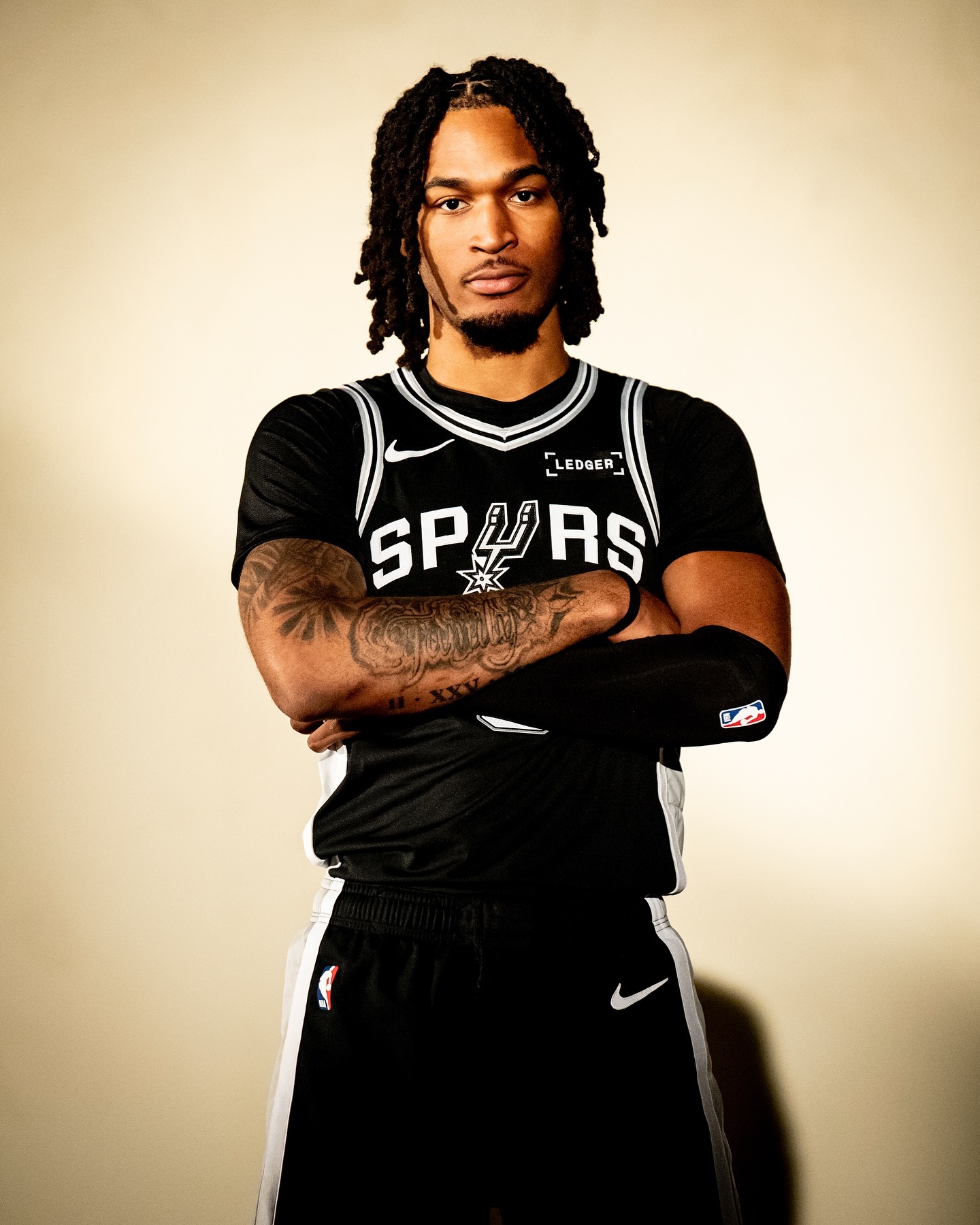 今天是斯蒂芬-卡斯尔的21岁生日🎂一起祝福城堡生日快乐🎁🎊超话创作官 ｜n