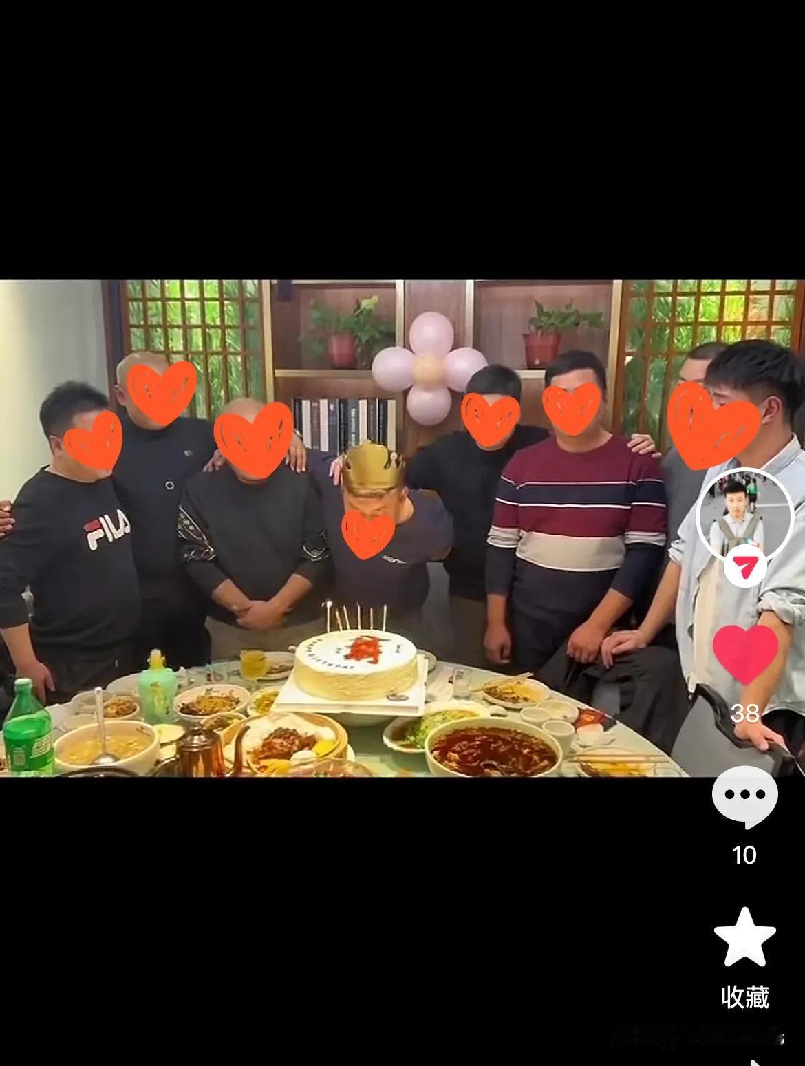 吃完晚饭跟我妈视频，说起来我弟过生日的事

我妈说是他那帮高中同学非要给我弟过，