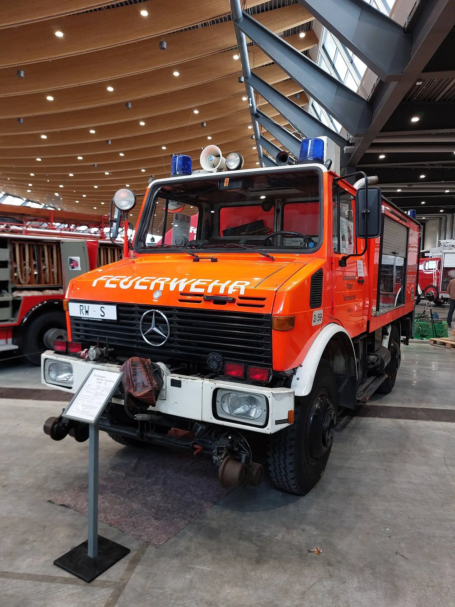 Retro Classics 2026。“紧急车辆”。