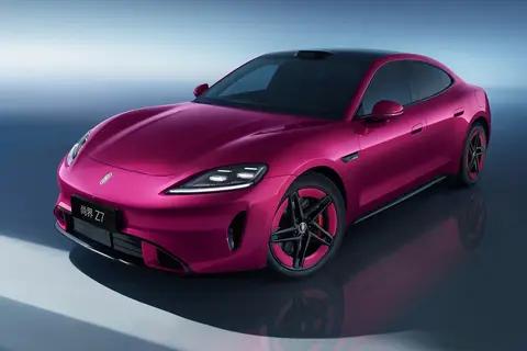 最近车圈另一大热点就是尚界Z7T的官图曝光了！
作为鸿蒙智行家族研发的一款猎装车