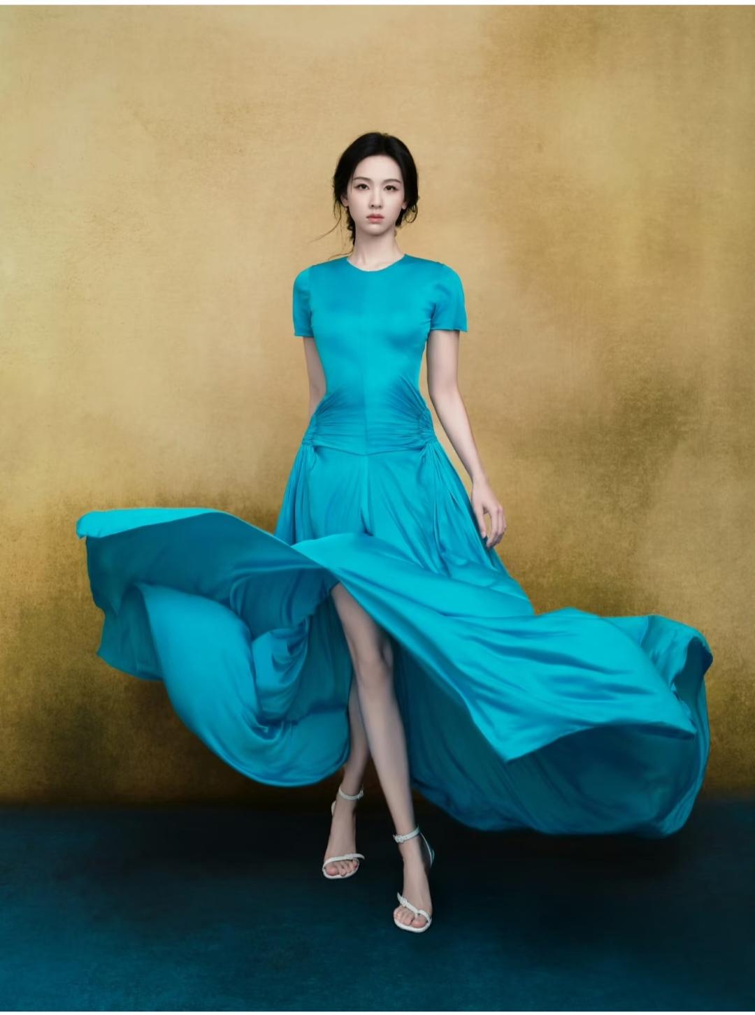 陈都灵，这照片拍的好有水平。