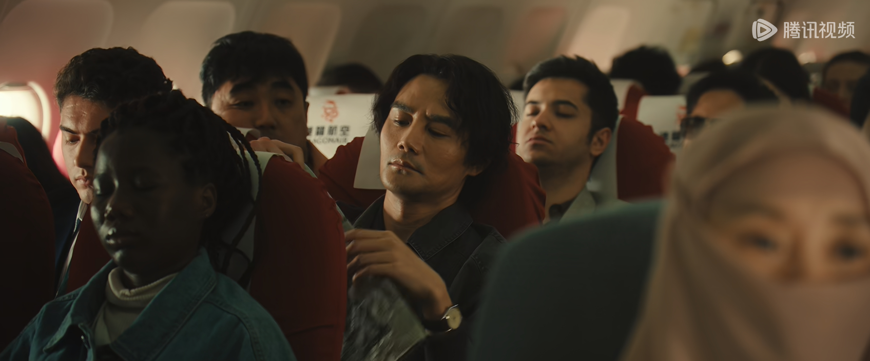 我发现王凯是不是好久没有演剧了 ​​​