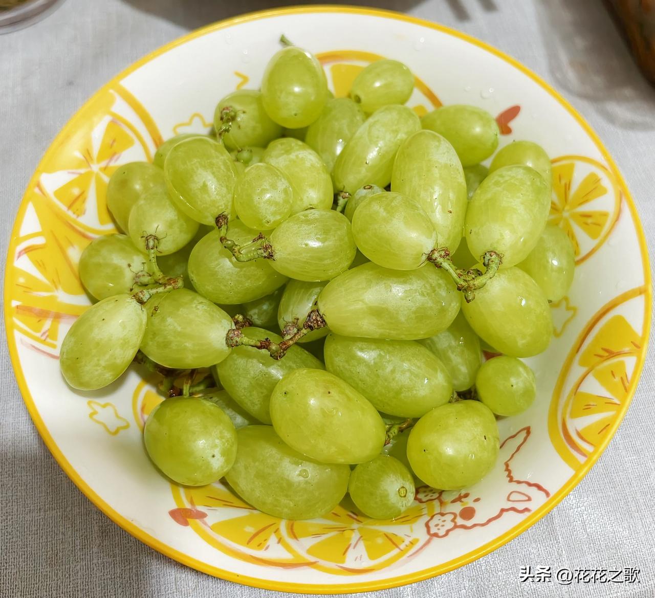哎呀，这是买多了，还是胃缩小了哦٩◔̯◔۶

一下午的吃喝吃喝，居然还剩下这么多