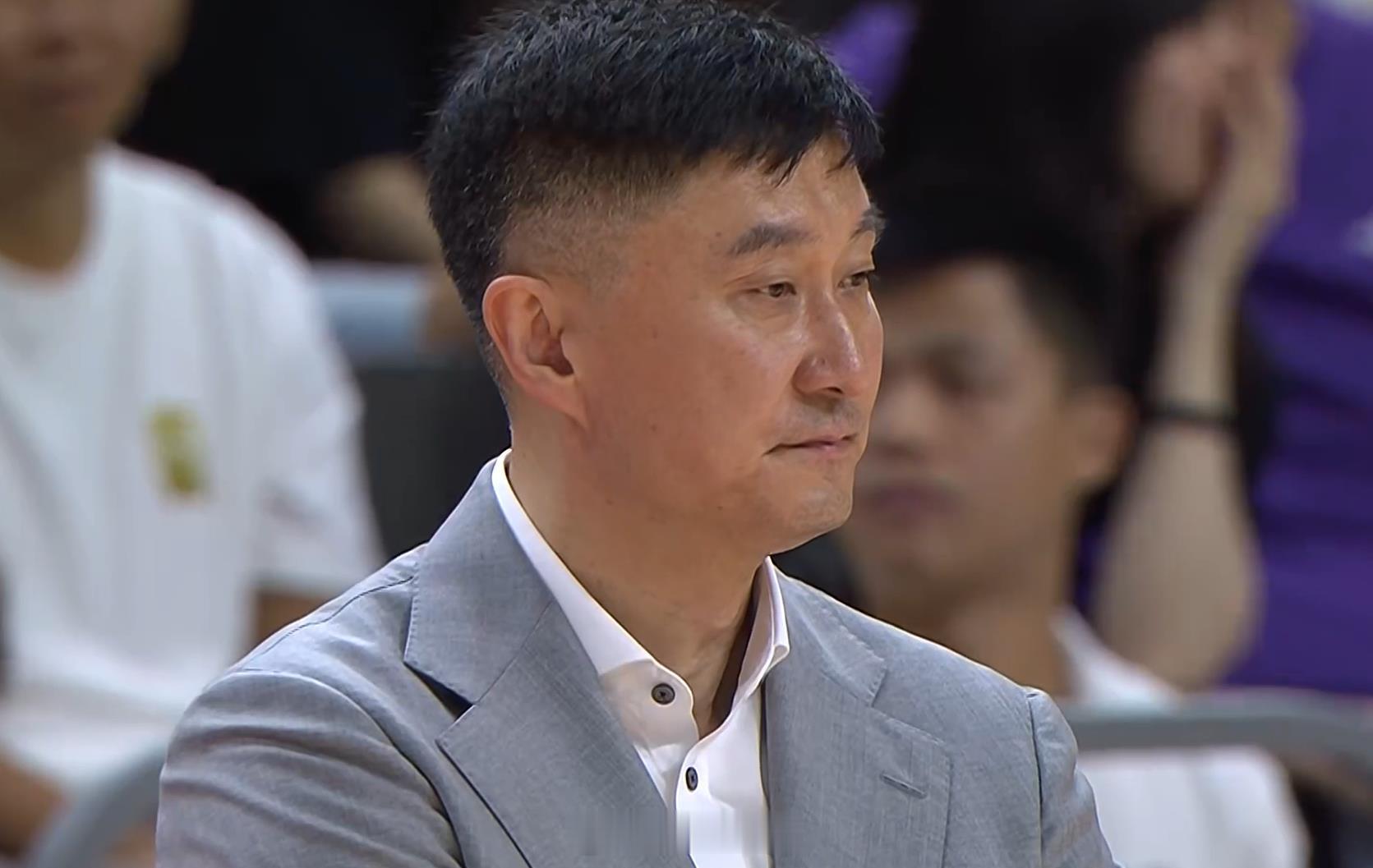 广东男篮vs广州男篮 cba季后赛 广东本场最多落后达到21分，我们都说季后赛的