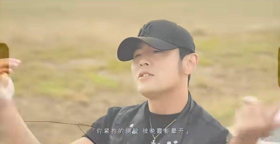 周杰伦到底有多偏爱夏天周杰伦的浪漫永远藏在盛夏，《七里香》《晴天》写尽蝉鸣与初恋