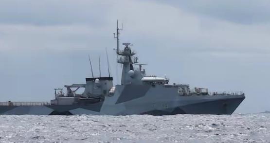 5 月 5 日，英国海军 “斯佩” 号巡逻舰再次高调闯入南沙群岛海域，美其名曰 