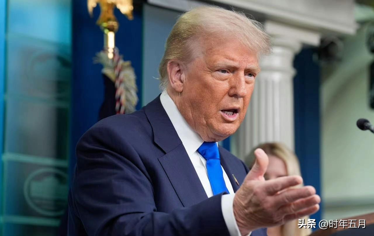 特朗普拒绝为袭击伊朗淡水淡化厂一事承担责任

当被问及美国是否轰炸了伊朗的一座淡