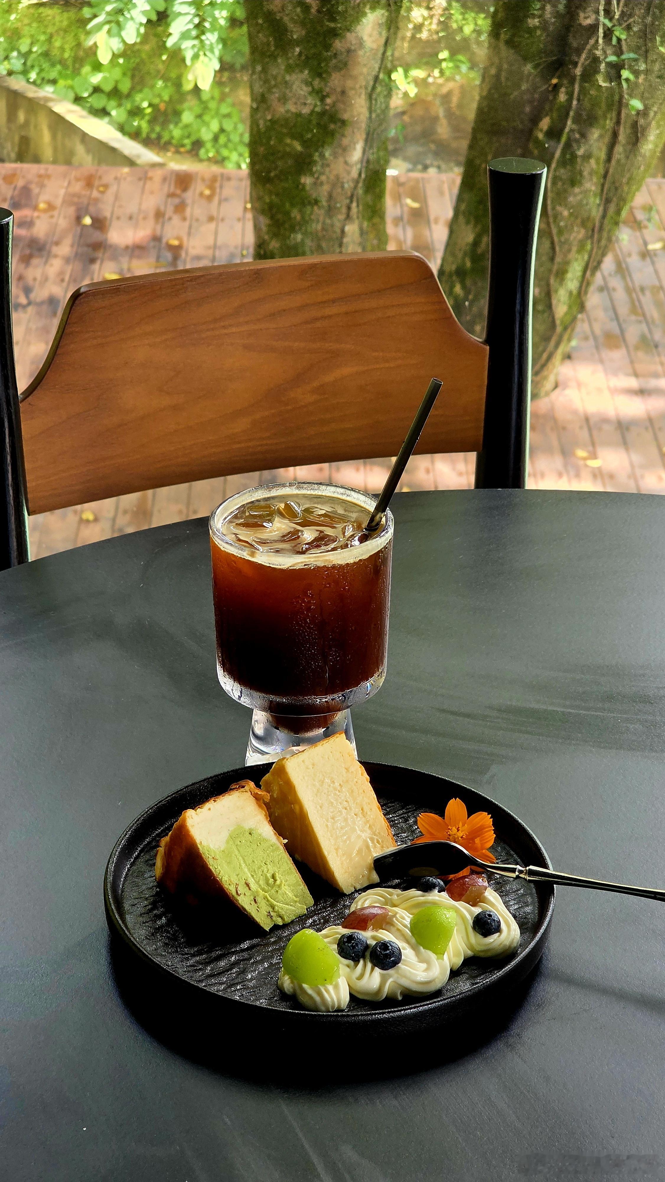 天气真热，吃什么都不香了下午茶