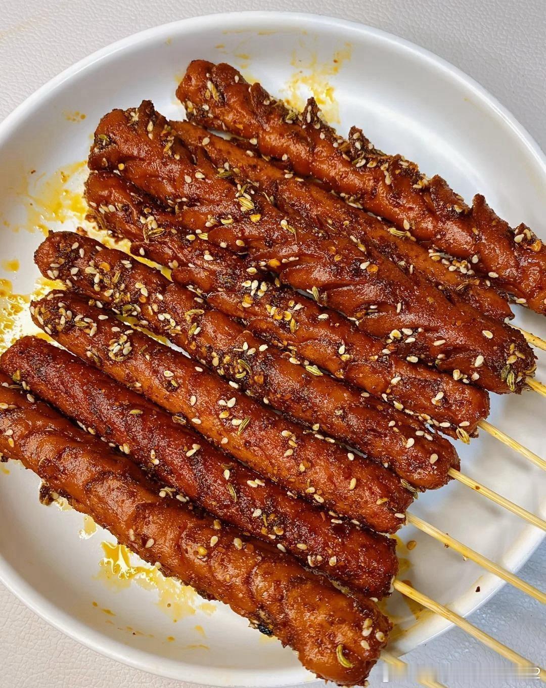 可以回家试试，说不定做出了来的🤣跟外面烧烤的味道差不多了哟！ 