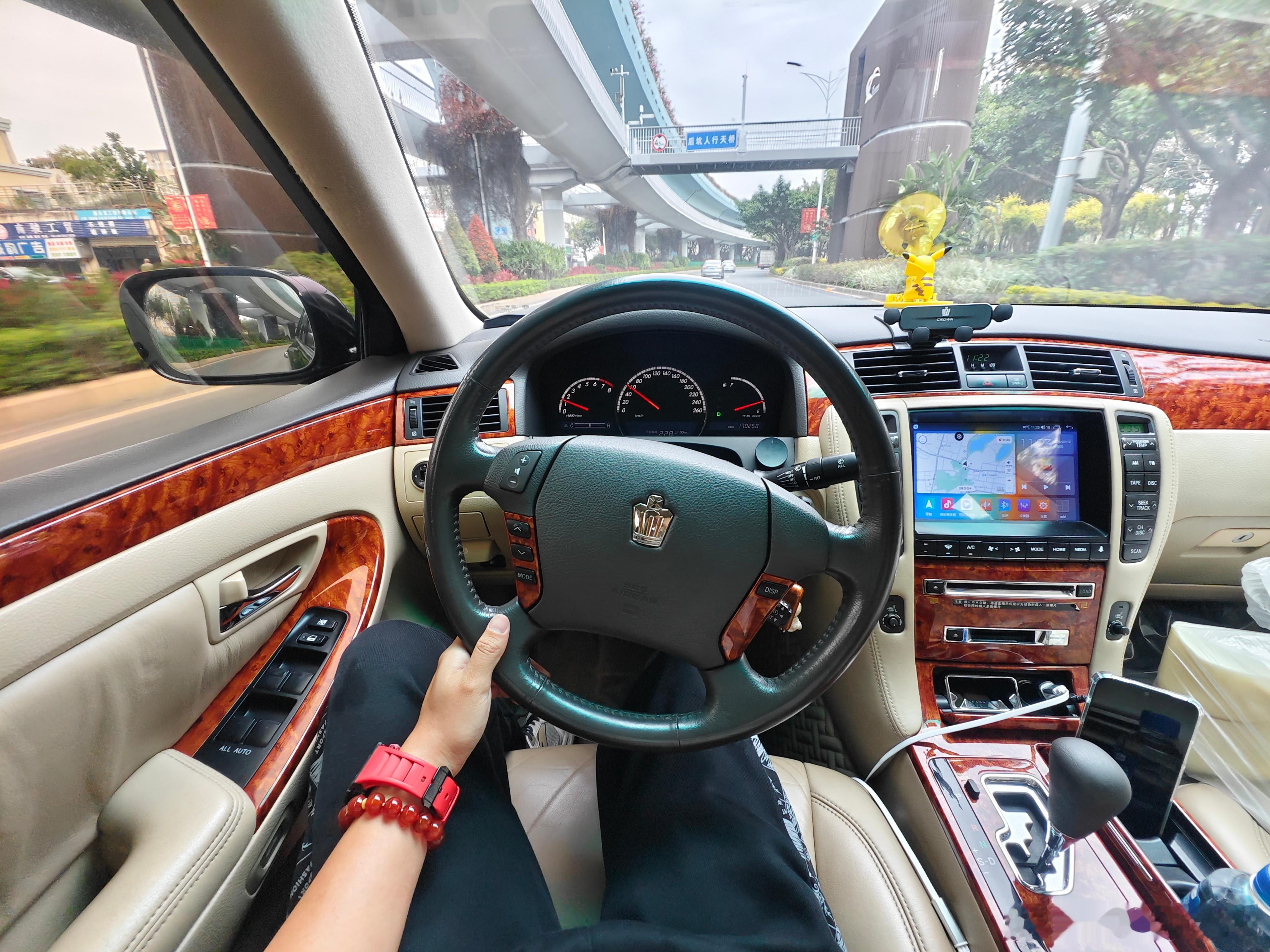 皇冠年前最后一次洗车，下次开就过年后了 