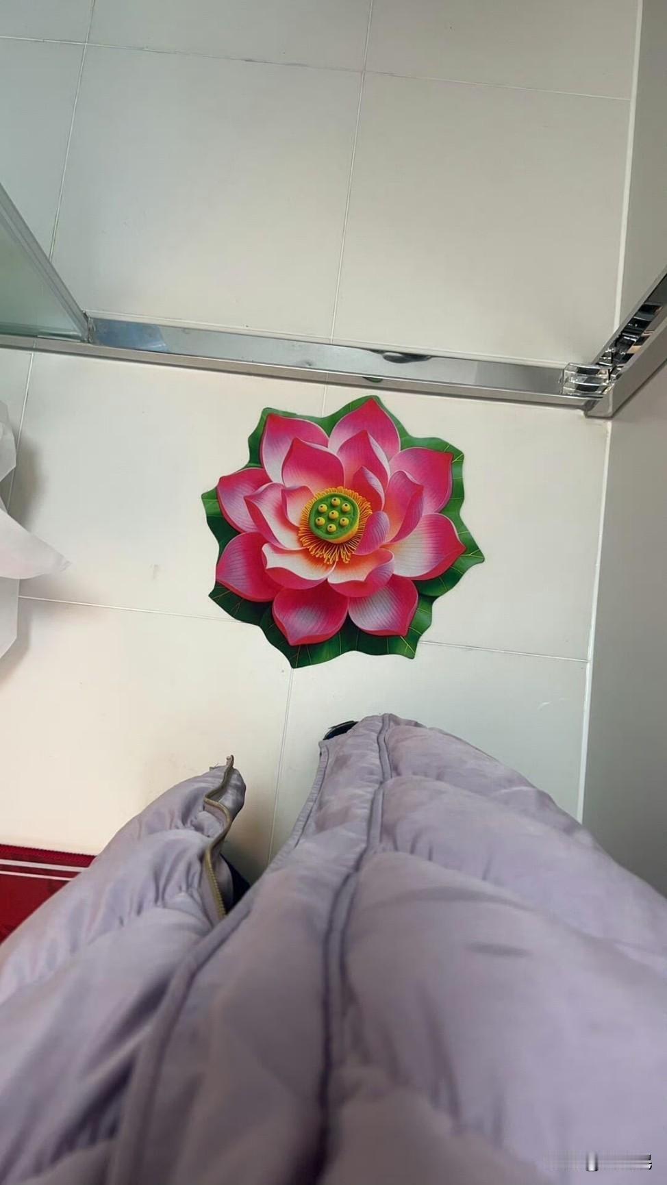 哈哈哈太幽默了，装修可以不盯工人，但是一定要把父母盯好了。只能说，两代人的审美和