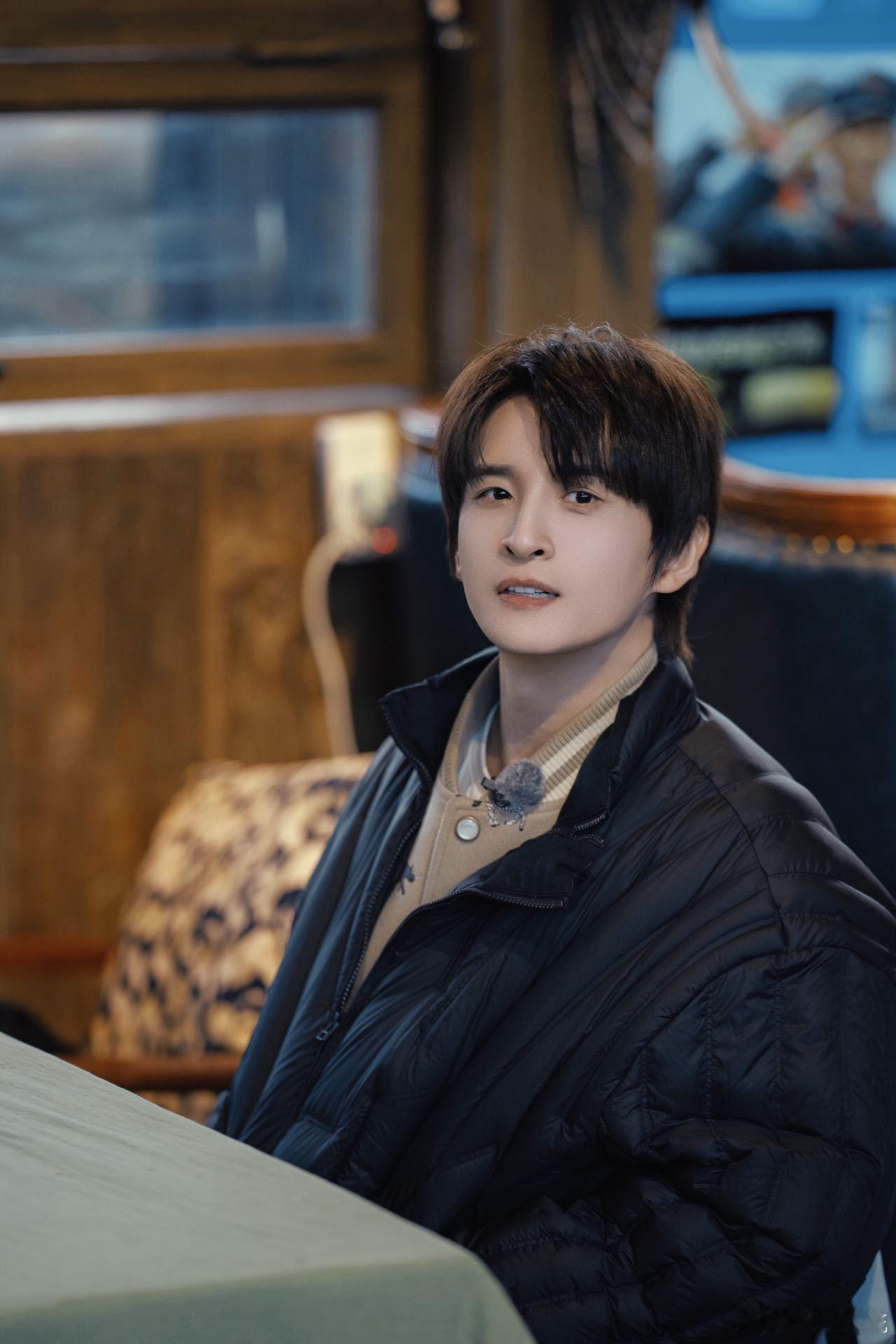 张远演我年后减肥状态 张远这段也太真实了，过年吃出来的肉，年后想减却总给自己找借