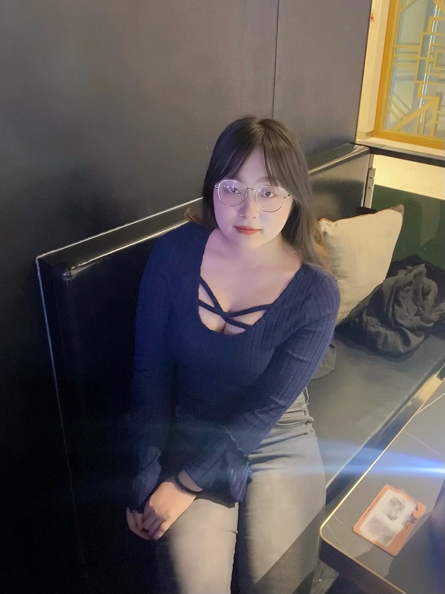 夜好冷 和你的心一样。