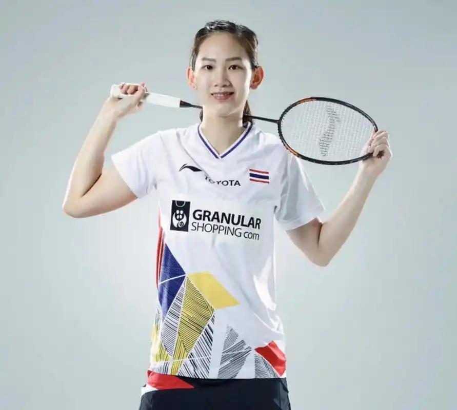 李美妙内战内行，力克因达农取得开门红

一场德比内战，泰国李美妙经过三局鏖战以2